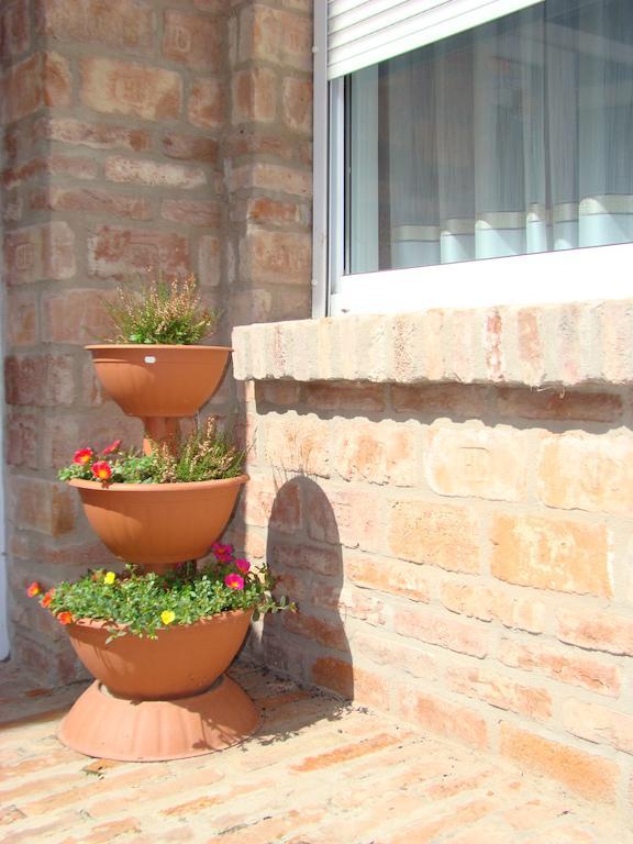 Emanapartmanok Sarvar Apartment Sarvar