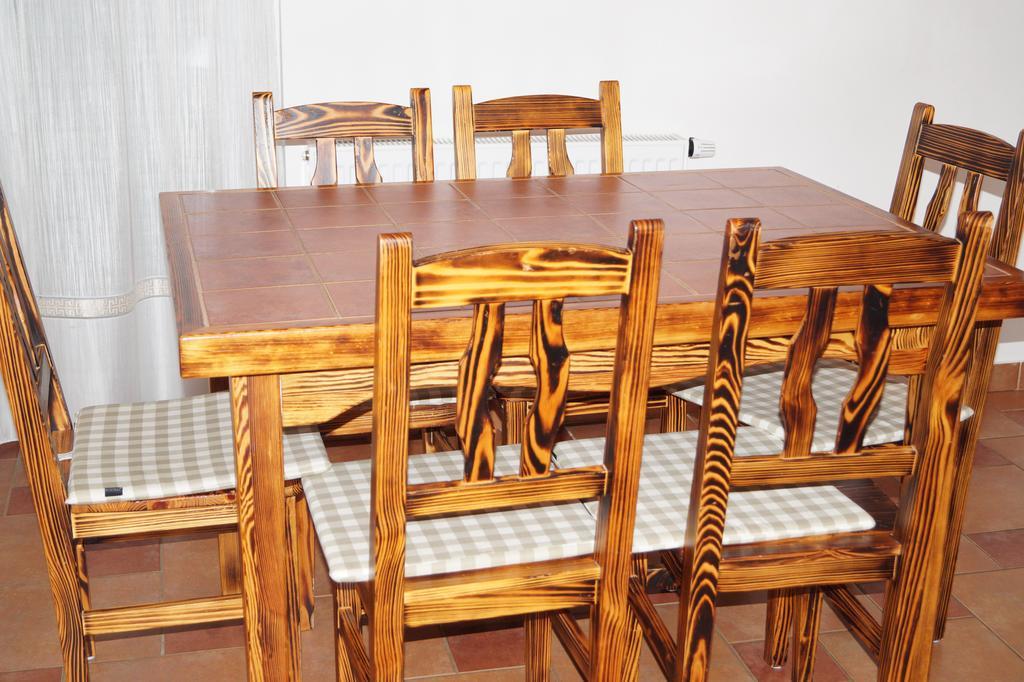 Apartment Emanapartmanok Sarvar *