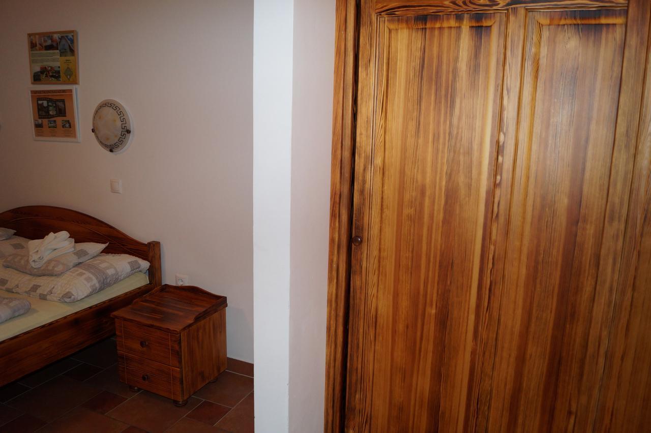 Apartment Emanapartmanok Sarvar Sarvar